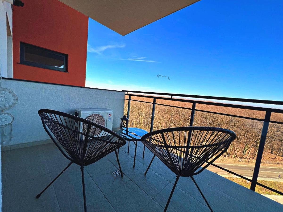 Panoramic Forest View Apartment Dumbravita  Екстериор снимка